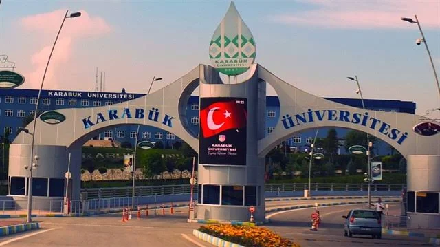 KARABÜK ÜNİVERSİTESİ Kampüs Fotoğrafı