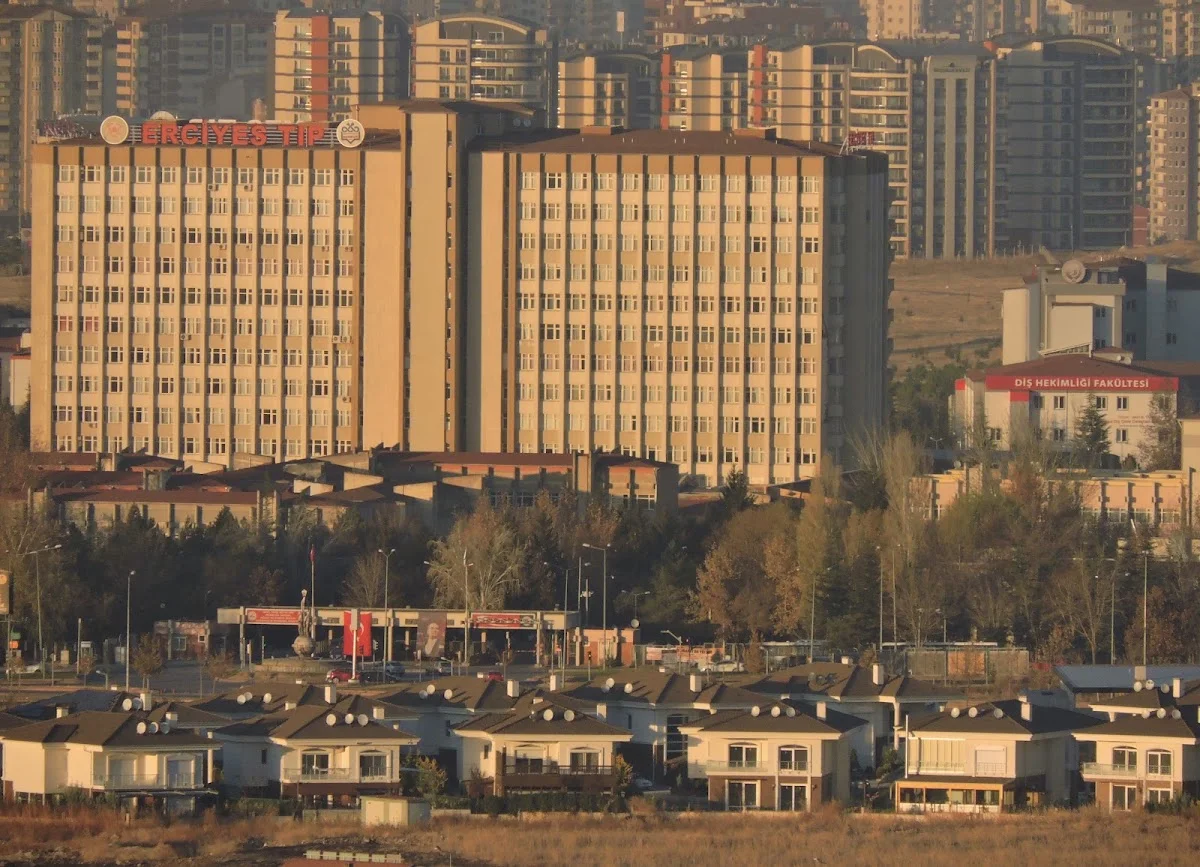 KAYSERİ ÜNİVERSİTESİ Kampüs Fotoğrafı