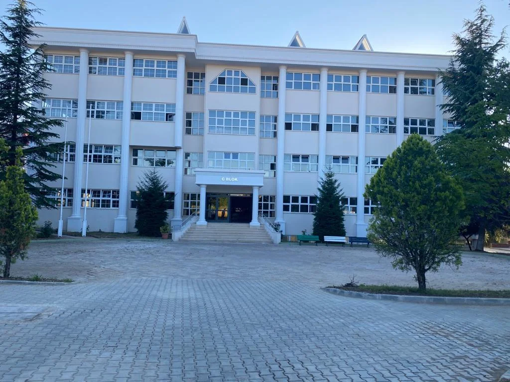 KOCAELİ SAĞLIK VE TEKNOLOJİ ÜNİVERSİTESİ Kampüs Fotoğrafı