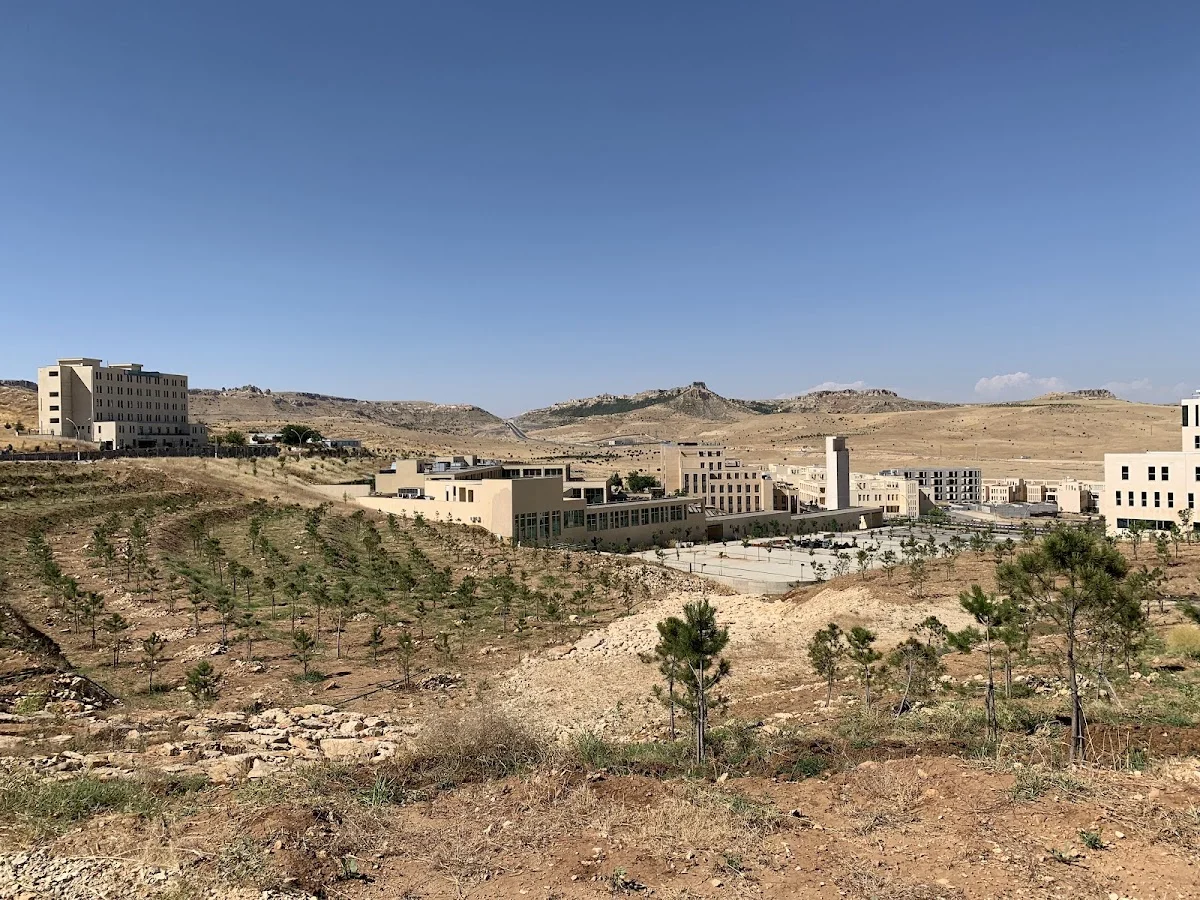 MARDİN ARTUKLU ÜNİVERSİTESİ Kampüs Fotoğrafı