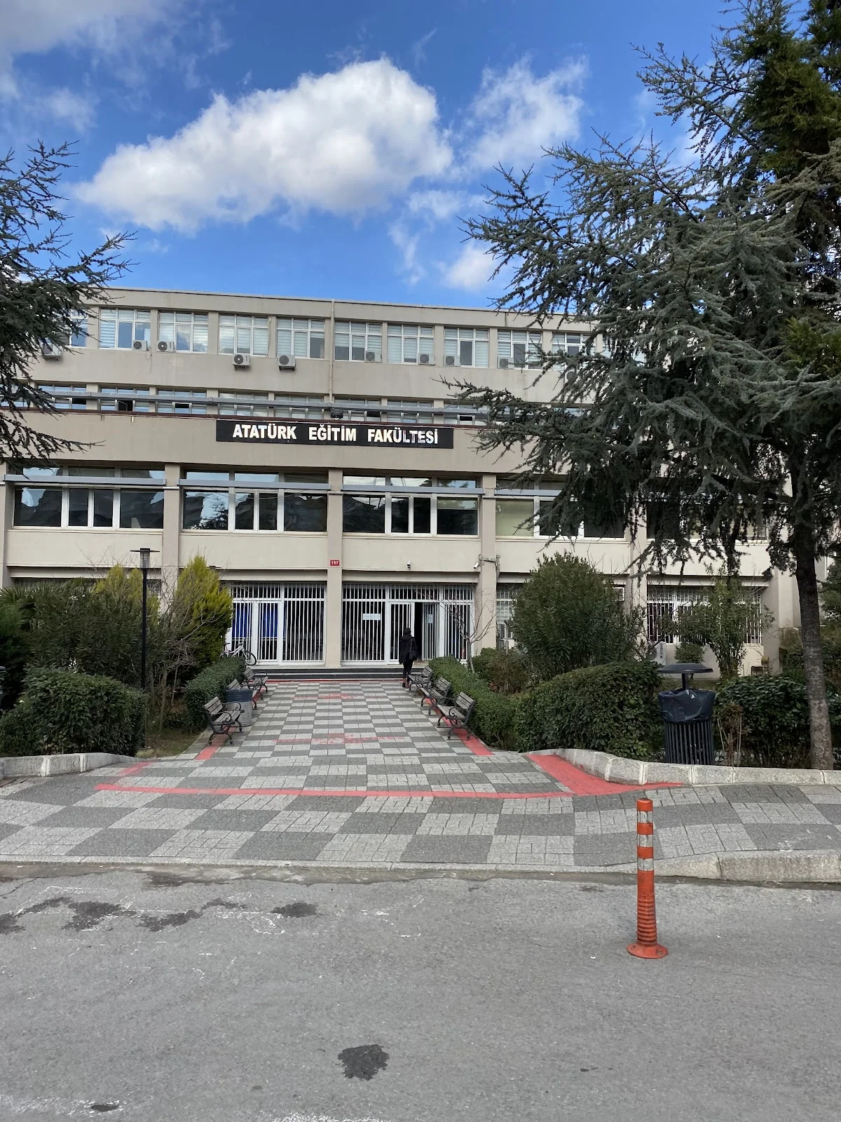 MARMARA ÜNİVERSİTESİ Kampüs Fotoğrafı