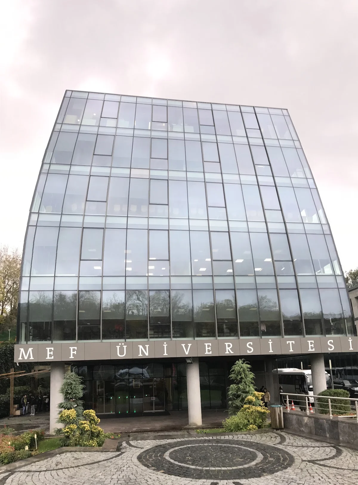 MEF ÜNİVERSİTESİ Kampüs Fotoğrafı