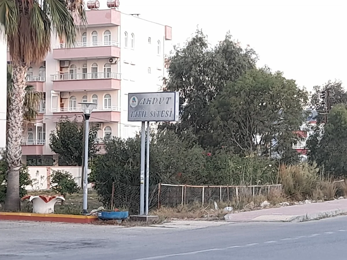 MERSİN ÜNİVERSİTESİ Kampüs Fotoğrafı