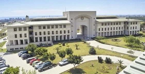 MERSİN ÜNİVERSİTESİ Kampüs Fotoğrafı