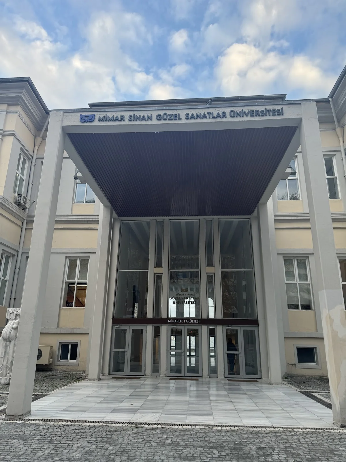 MİMAR SİNAN GÜZEL SANATLAR ÜNİVERSİTESİ Kampüs Fotoğrafı