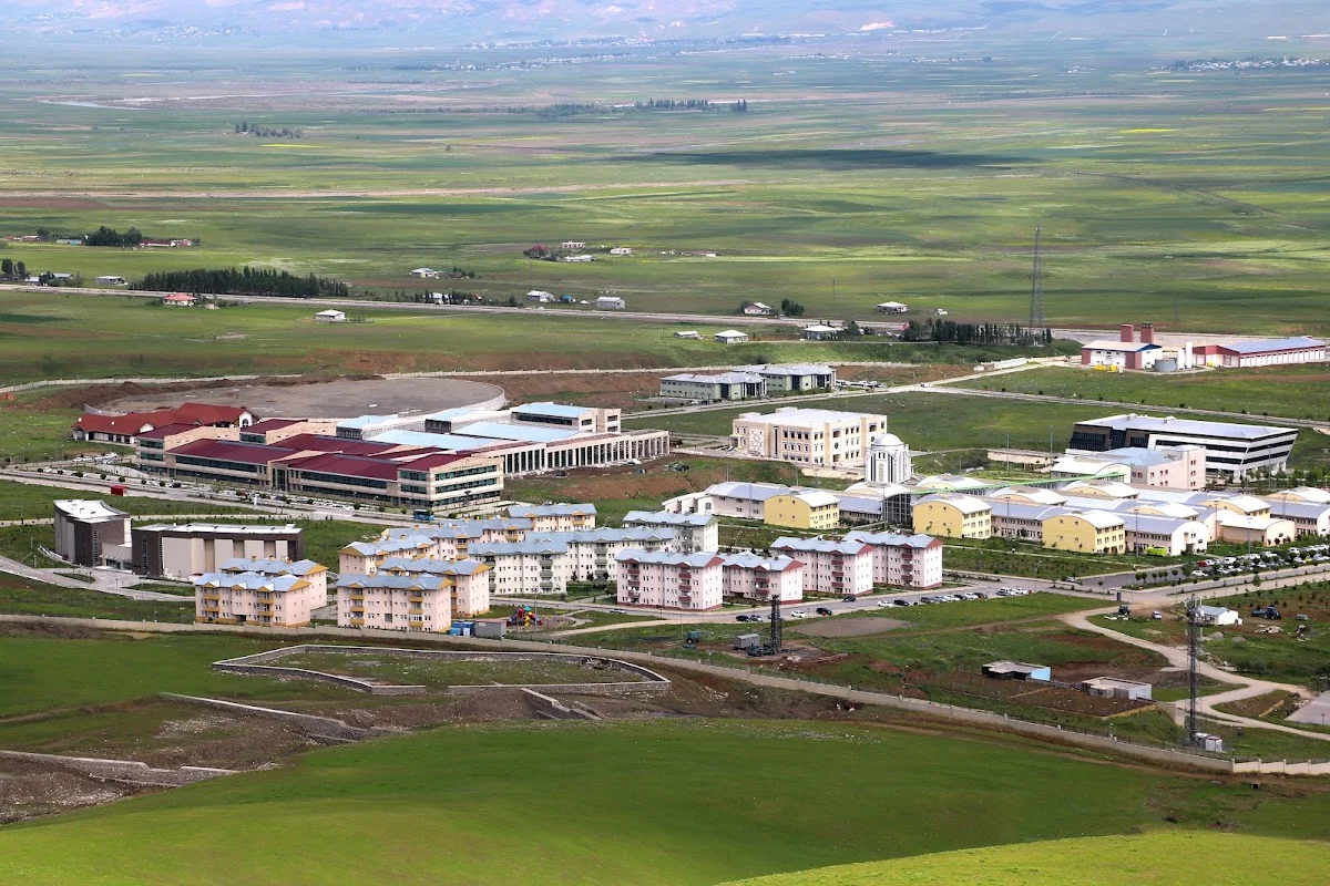 MUŞ ALPARSLAN ÜNİVERSİTESİ Kampüs Fotoğrafı