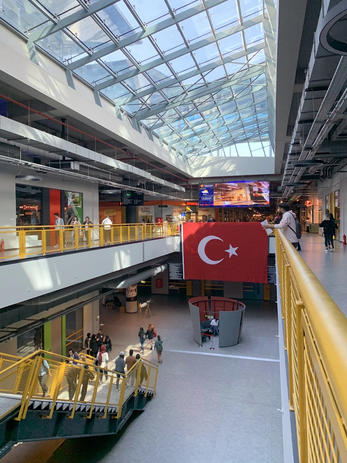 İSTANBUL NİŞANTAŞI ÜNİVERSİTESİ Kampüs Fotoğrafı