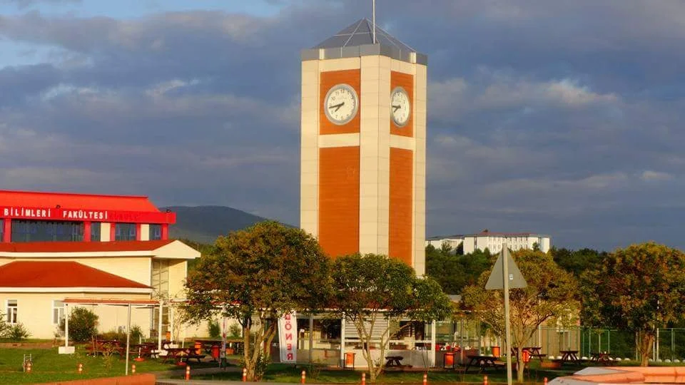 ONDOKUZ MAYIS ÜNİVERSİTESİ Kampüs Fotoğrafı