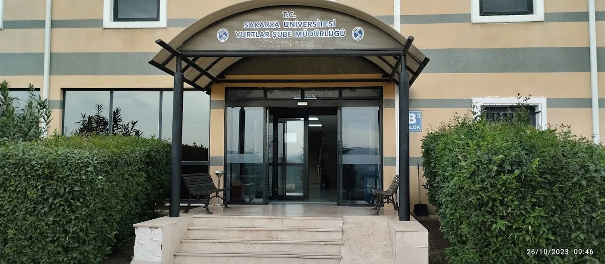 SAKARYA UYGULAMALI BİLİMLER ÜNİVERSİTESİ Kampüs Fotoğrafı