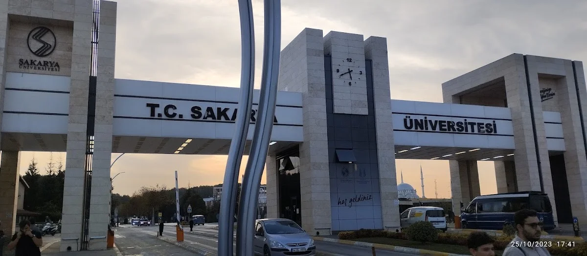 SAKARYA UYGULAMALI BİLİMLER ÜNİVERSİTESİ
