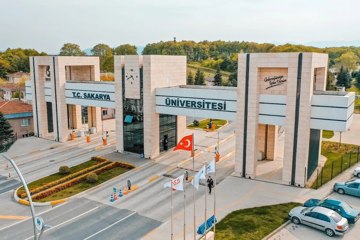 SAKARYA ÜNİVERSİTESİ