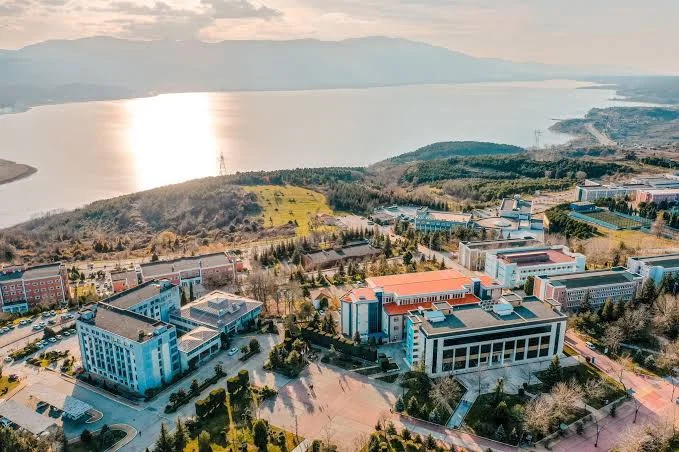 SAKARYA ÜNİVERSİTESİ Kampüs Fotoğrafı