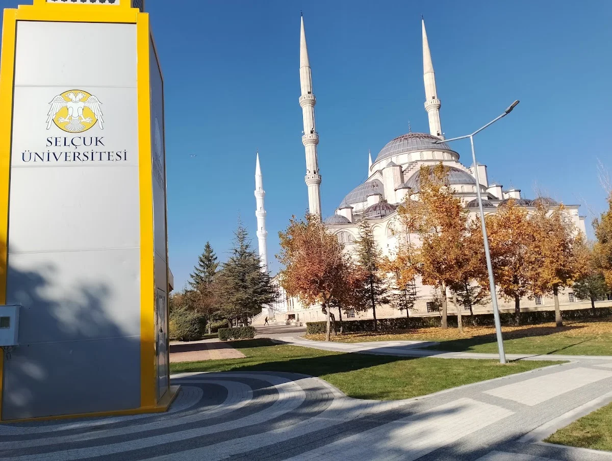 SELÇUK ÜNİVERSİTESİ Kampüs Fotoğrafı