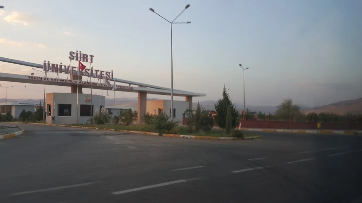 SİİRT ÜNİVERSİTESİ Kampüs Fotoğrafı