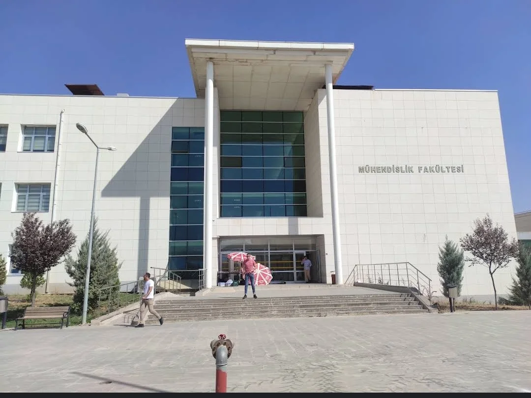 ŞIRNAK ÜNİVERSİTESİ Kampüs Fotoğrafı
