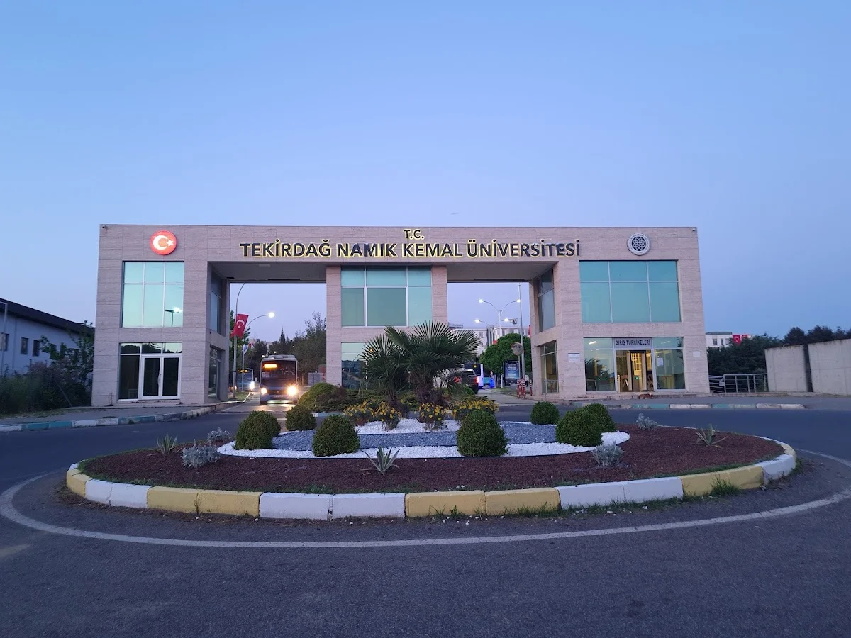 TEKİRDAĞ NAMIK KEMAL ÜNİVERSİTESİ Kampüs Fotoğrafı