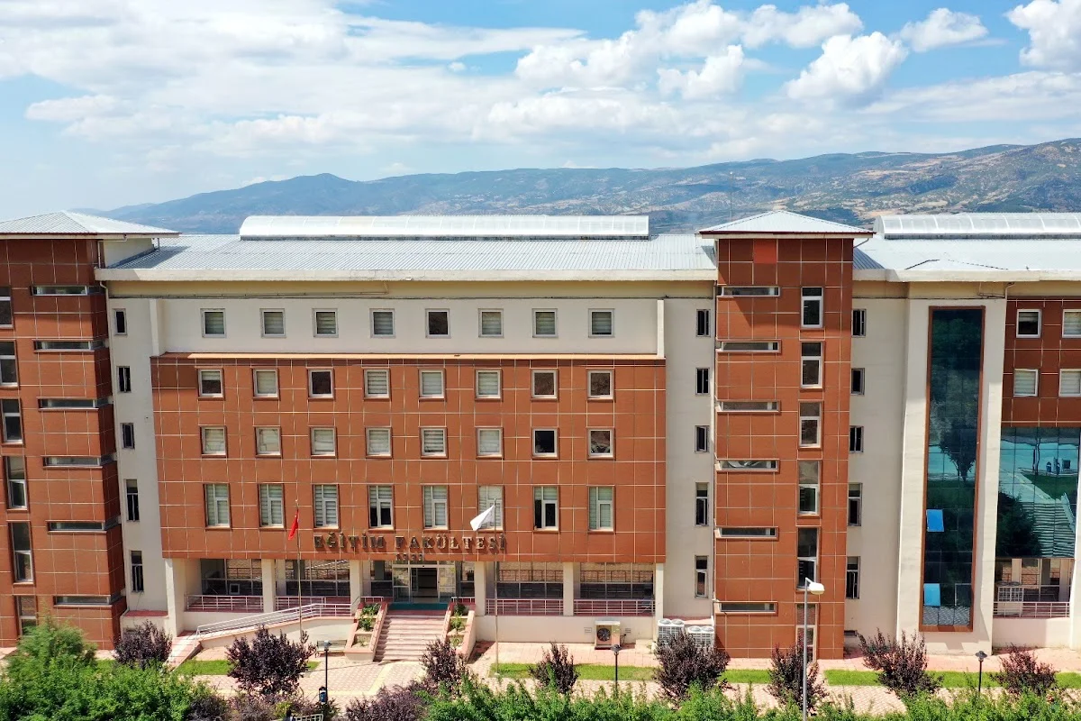 TOKAT GAZİOSMANPAŞA ÜNİVERSİTESİ Kampüs Fotoğrafı