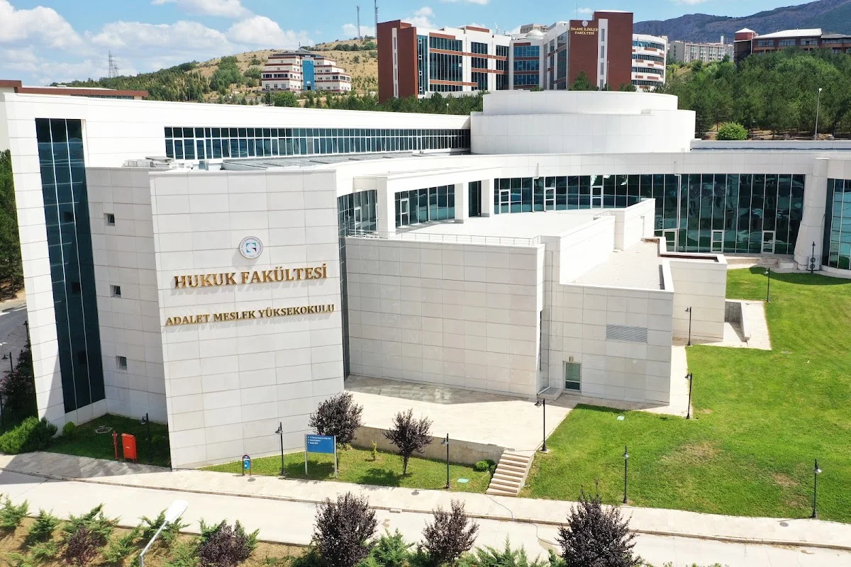 TOKAT GAZİOSMANPAŞA ÜNİVERSİTESİ Kampüs Fotoğrafı