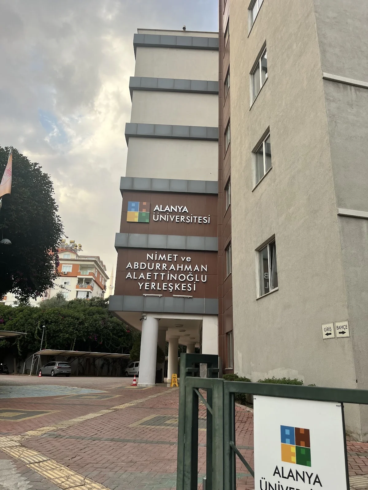 ALANYA ÜNİVERSİTESİ Kampüs Fotoğrafı