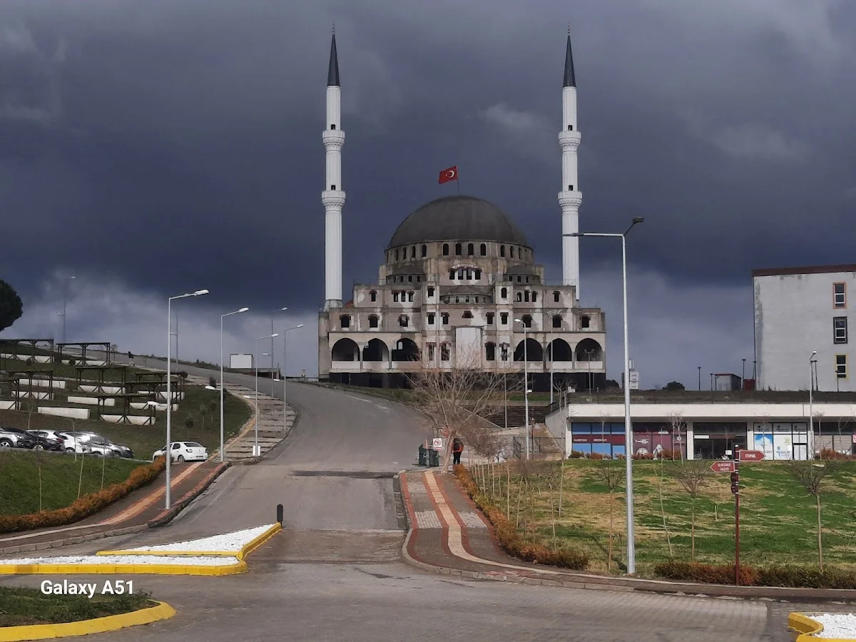 YALOVA ÜNİVERSİTESİ Kampüs Fotoğrafı