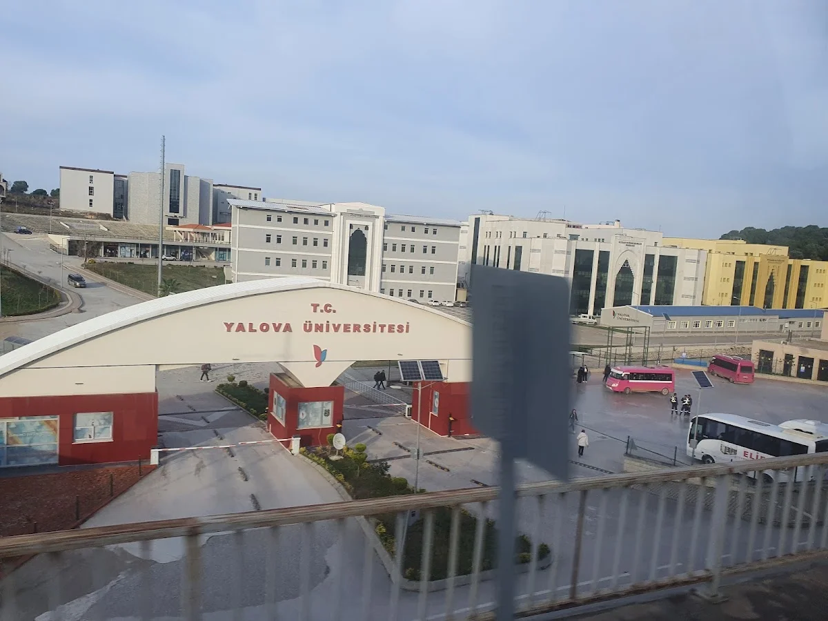 YALOVA ÜNİVERSİTESİ Kampüs Fotoğrafı