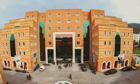 YEDİTEPE ÜNİVERSİTESİ Kampüs Fotoğrafı