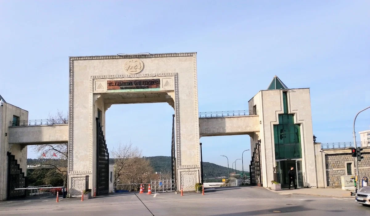 YEDİTEPE ÜNİVERSİTESİ Kampüs Fotoğrafı