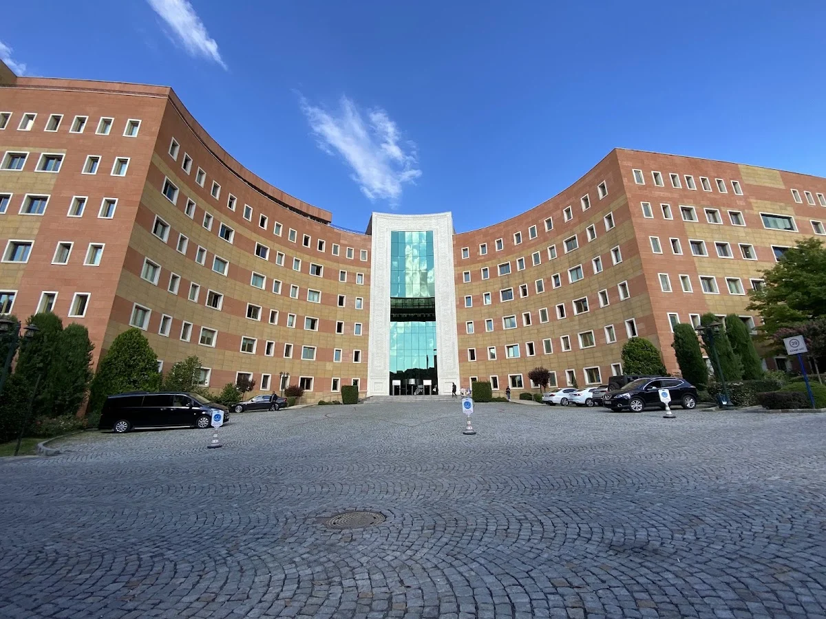 YEDİTEPE ÜNİVERSİTESİ