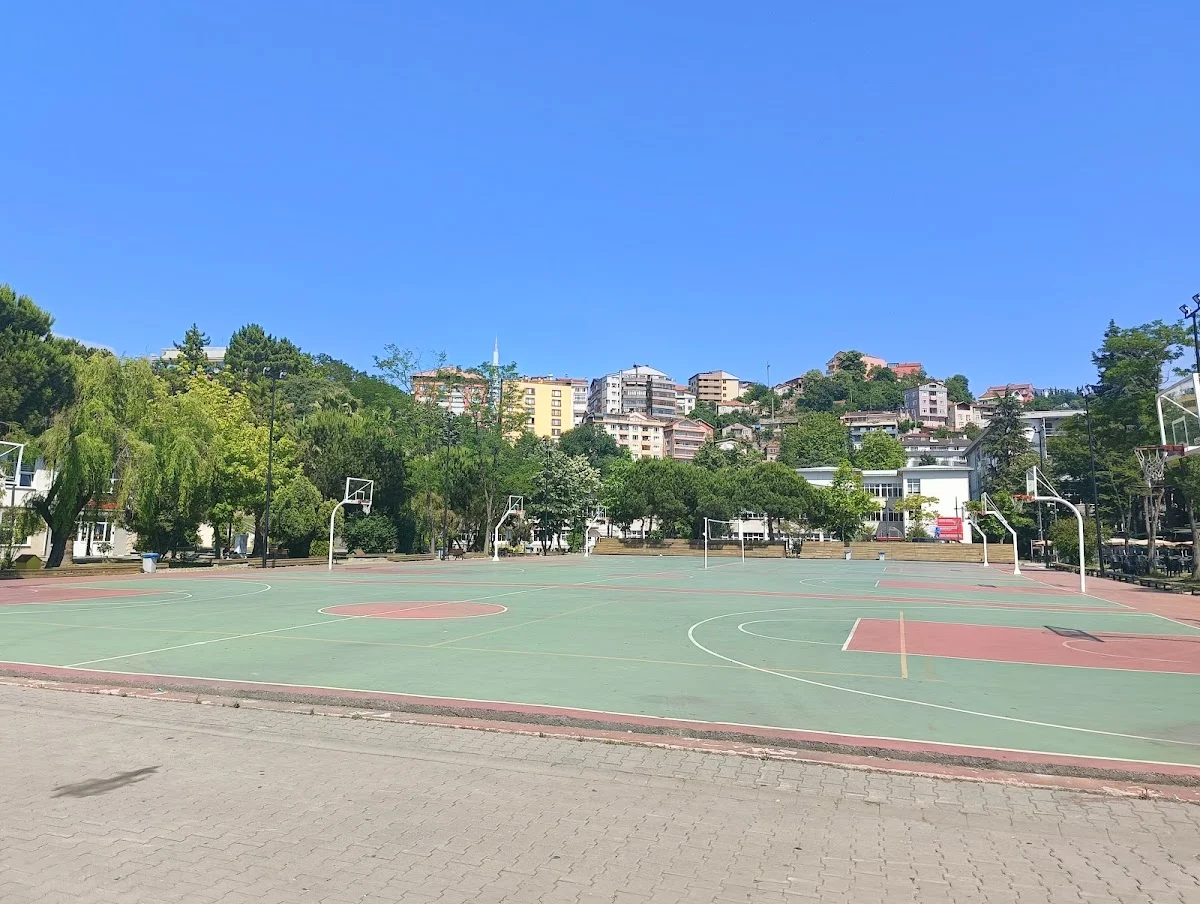 ZONGULDAK BÜLENT ECEVİT ÜNİVERSİTESİ Kampüs Fotoğrafı